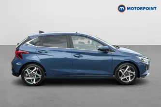 Hyundai I20 Premium Manual Petrol Hatchback - Stock Number (1651140) - Passenger side