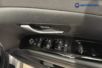 Hyundai Tucson Se Connect Manual Petrol SUV - Stock Number (1653379) - 19th supplementary image