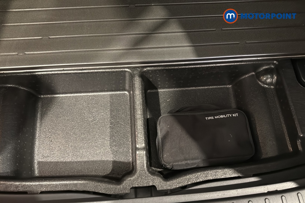 Hyundai Tucson Se Connect Manual Petrol SUV - Stock Number (1653379) - 33rd supplementary image