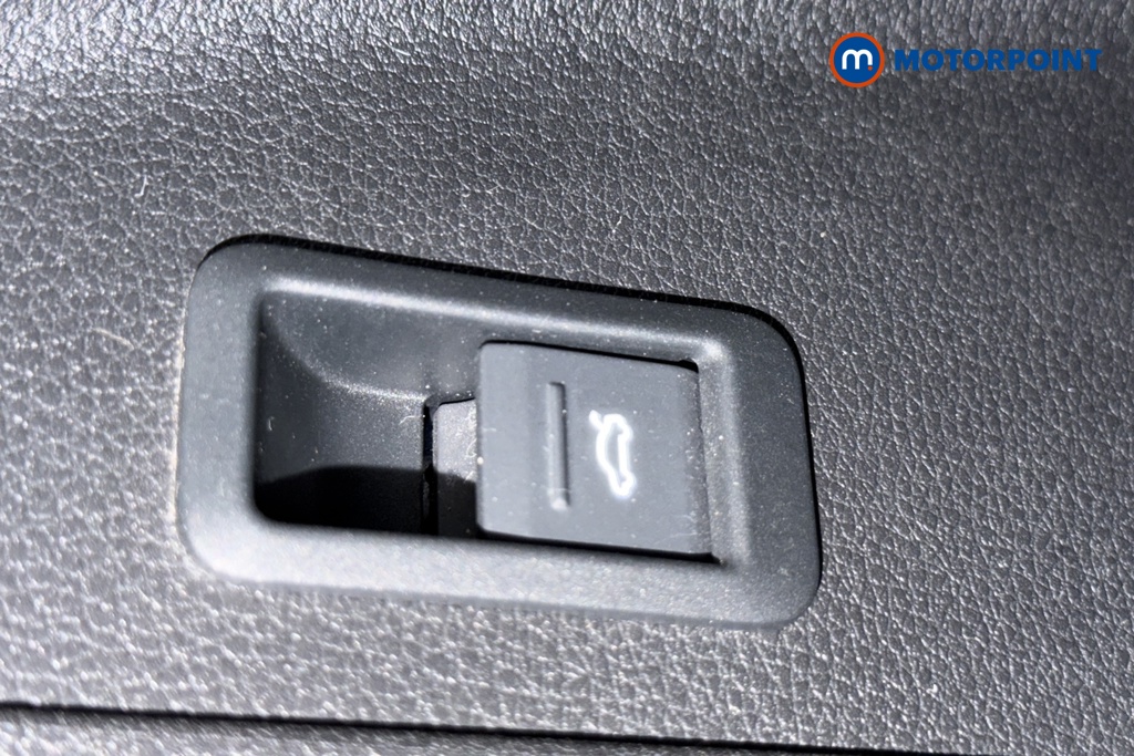 Audi Q3 Black Edition Automatic Petrol SUV - Stock Number (1654106) - 996th supplementary image