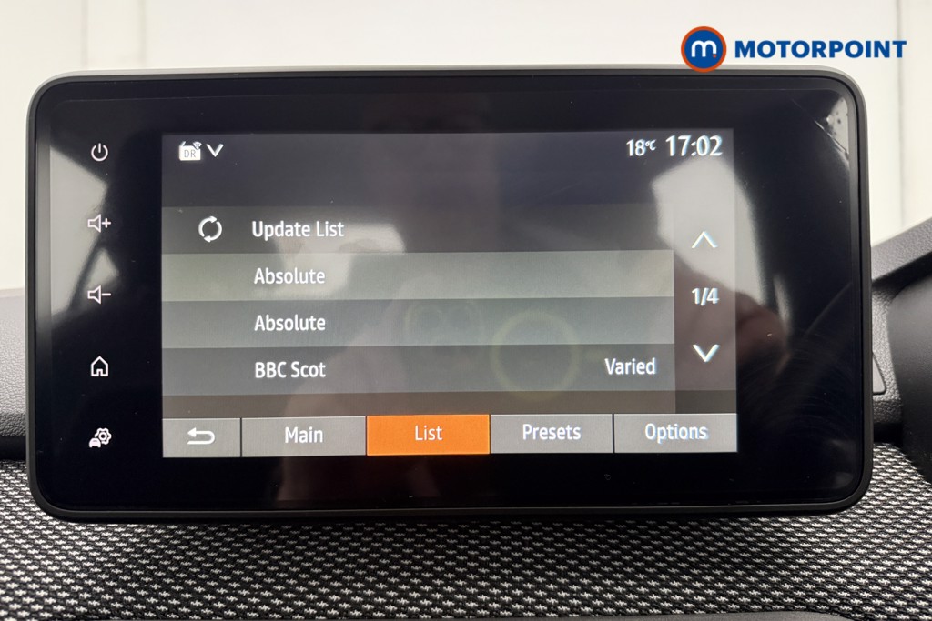 Dacia Sandero Stepway Expression Manual Petrol Hatchback - Stock Number (1654873) - 2nd supplementary image
