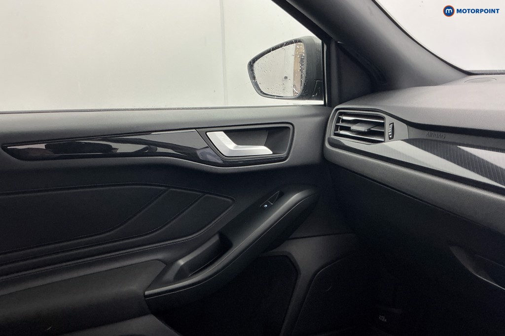 Ford Focus St-Line Automatic Petrol Hatchback - Stock Number (1655947) - 19th supplementary image