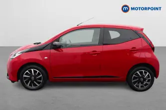 Toyota Aygo X-Trend Manual Petrol Hatchback - Stock Number (1656208) - Passenger side