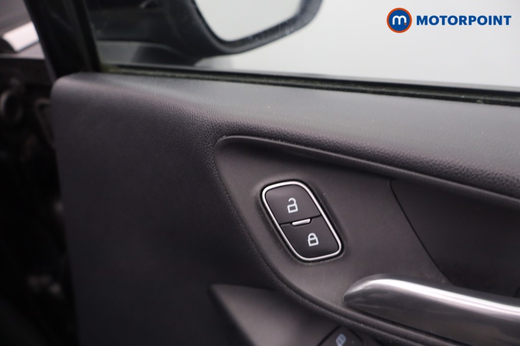 Ford Fiesta Titanium Manual Petrol Hatchback - Stock Number (1657843) - 8th supplementary image