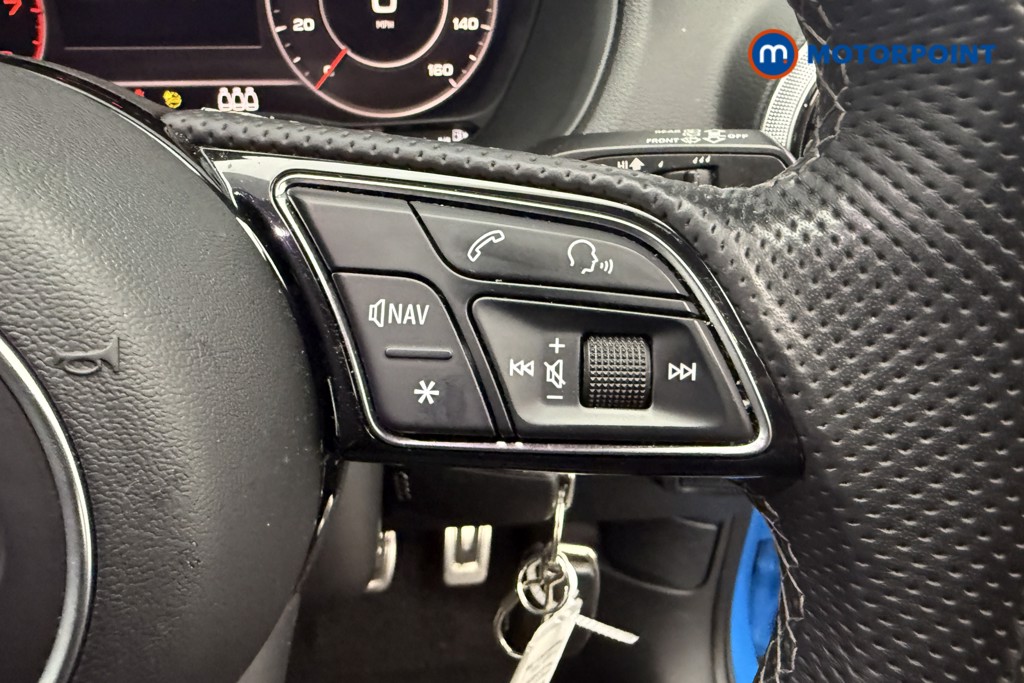 Audi Q2 Black Edition Manual Petrol SUV - Stock Number (1658789) - 5th supplementary image