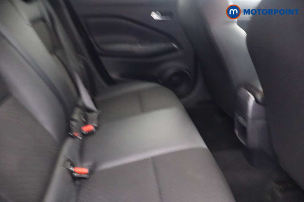Nissan Juke N-Connecta Manual Petrol SUV - Stock Number (1660520) - 8th supplementary image