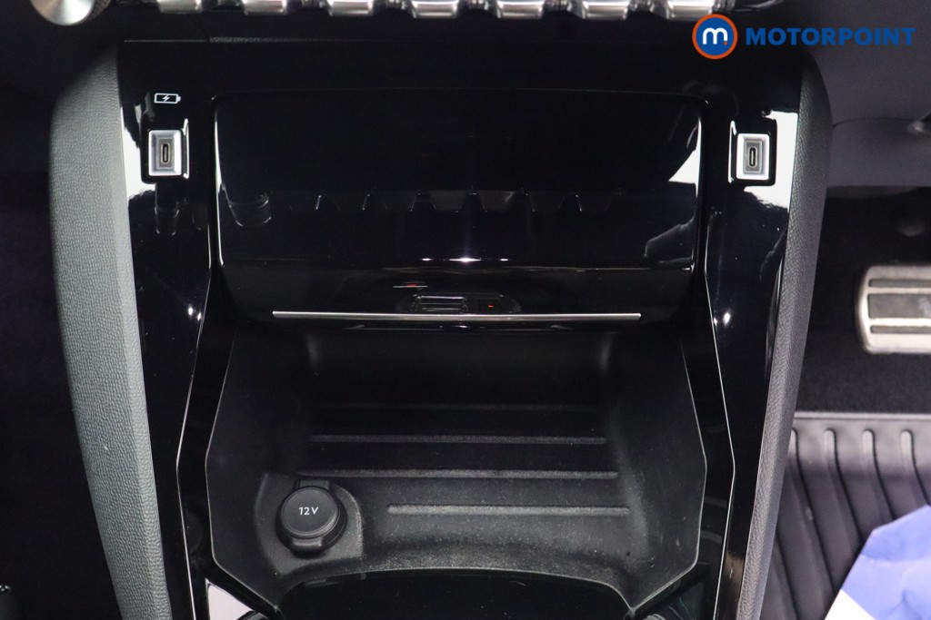 Peugeot 2008 GT Automatic Petrol SUV - Stock Number (1660639) - 4th supplementary image