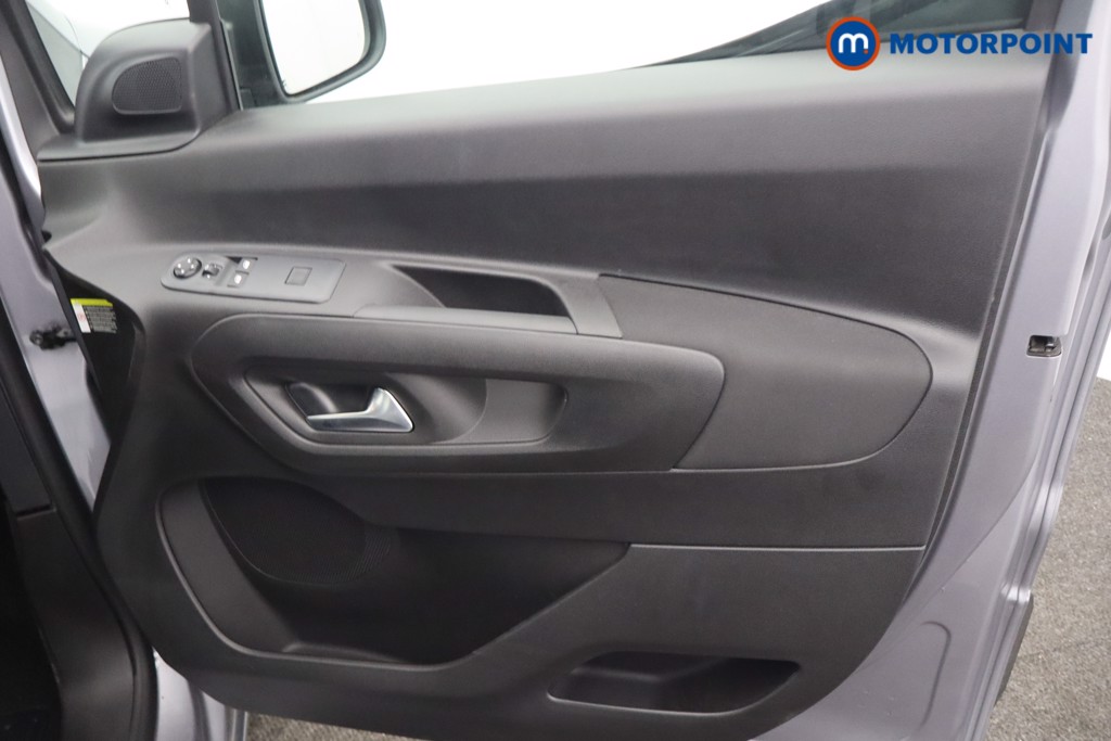 Citroen Berlingo Plus Automatic Electric People Carrier - Stock Number (1661411) - 9th supplementary image