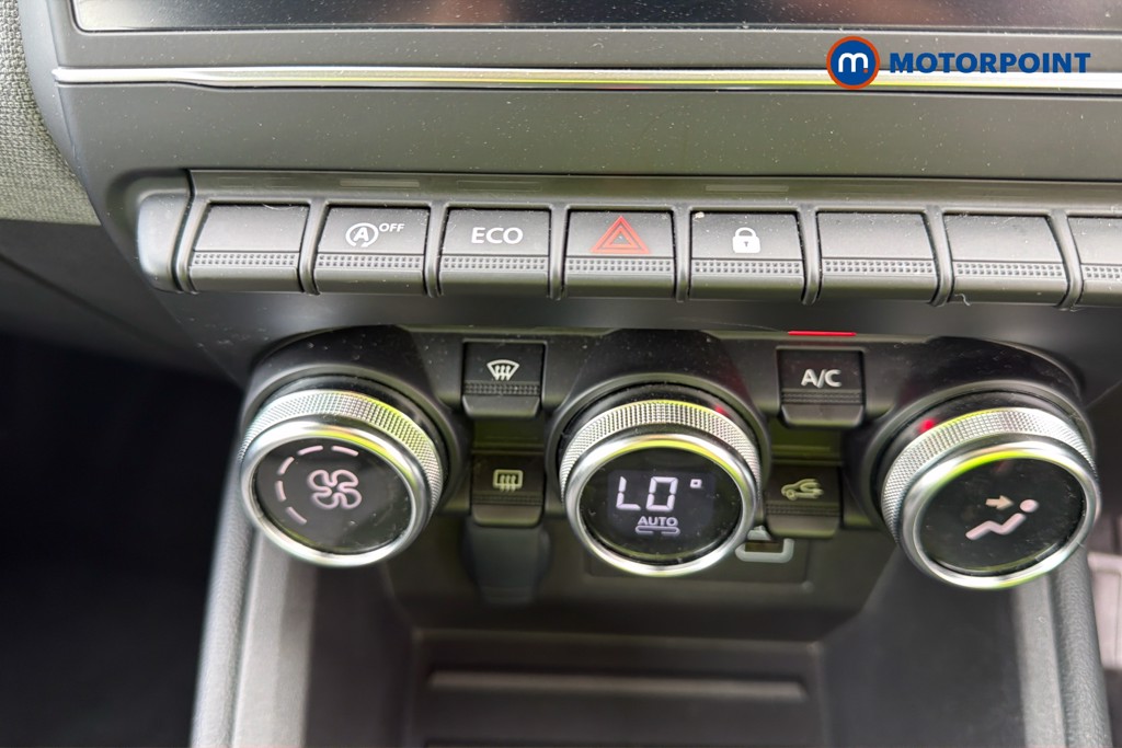 Renault Clio Evolution Manual Petrol Hatchback - Stock Number (1662098) - 14th supplementary image