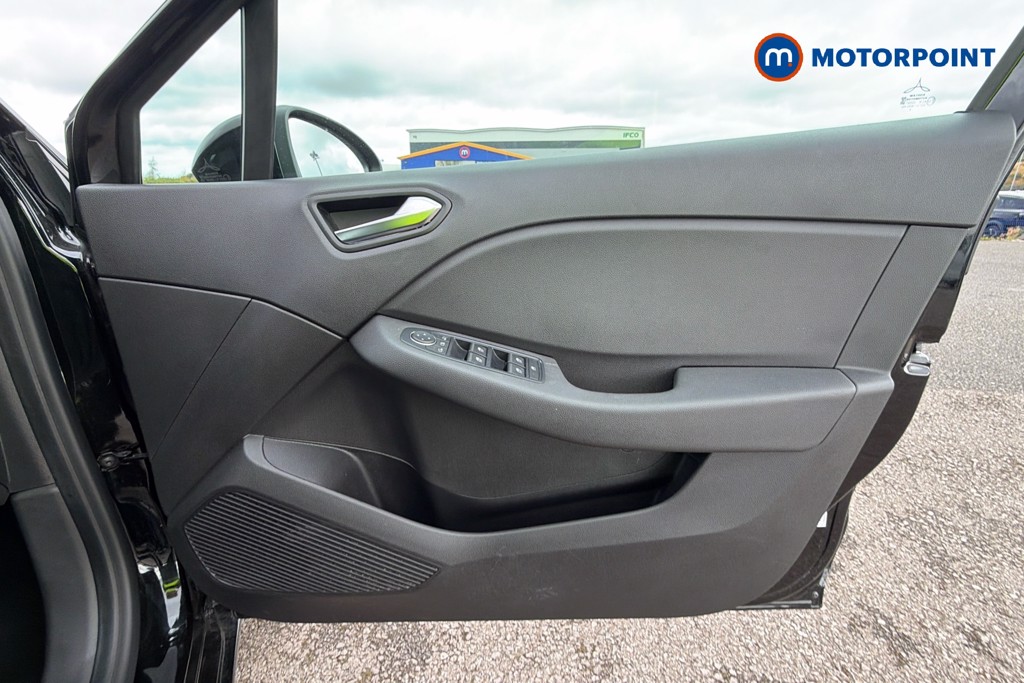Renault Clio Evolution Manual Petrol Hatchback - Stock Number (1662098) - 19th supplementary image