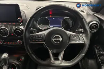 Nissan Juke N-Connecta Automatic Petrol SUV - Stock Number (1662718) - 2nd supplementary image