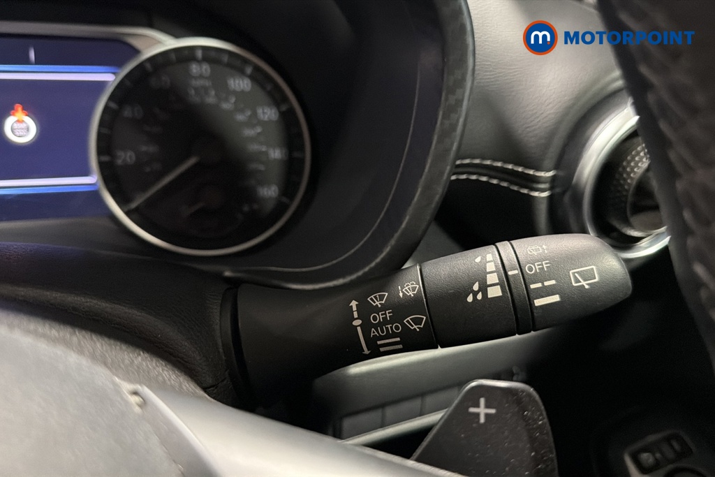 Nissan Juke N-Connecta Automatic Petrol SUV - Stock Number (1662718) - 6th supplementary image