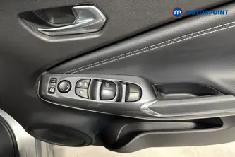 Nissan Juke N-Connecta Automatic Petrol SUV - Stock Number (1662718) - 19th supplementary image