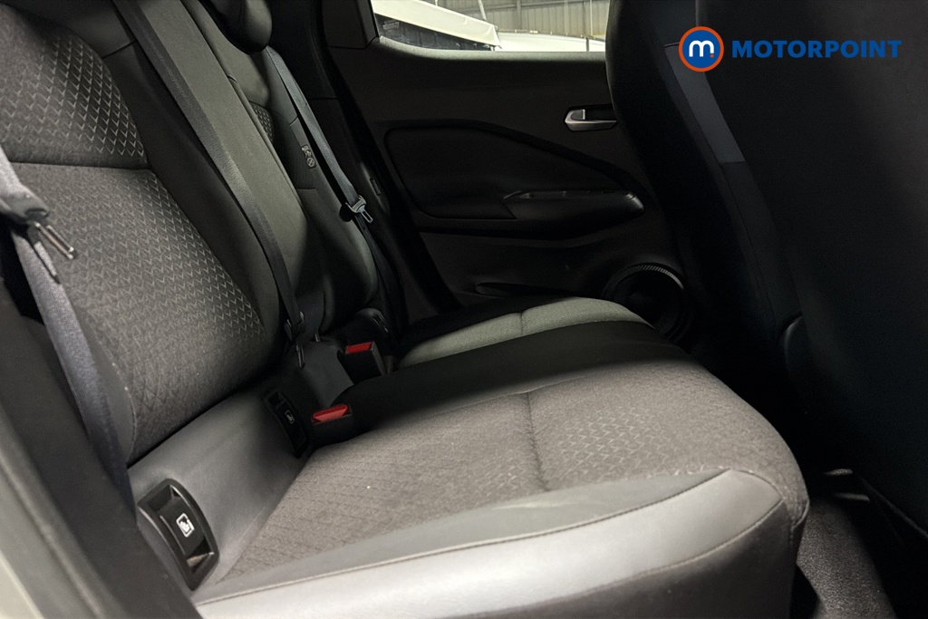 Nissan Juke N-Connecta Automatic Petrol SUV - Stock Number (1662718) - 25th supplementary image