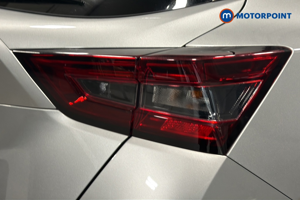 Nissan Juke N-Connecta Automatic Petrol SUV - Stock Number (1662718) - 36th supplementary image