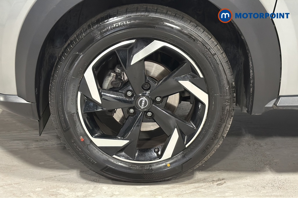 Nissan Juke N-Connecta Automatic Petrol SUV - Stock Number (1662718) - 44th supplementary image