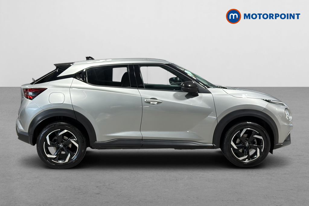 Nissan Juke N-Connecta Automatic Petrol SUV - Stock Number (1662718) - Passenger side