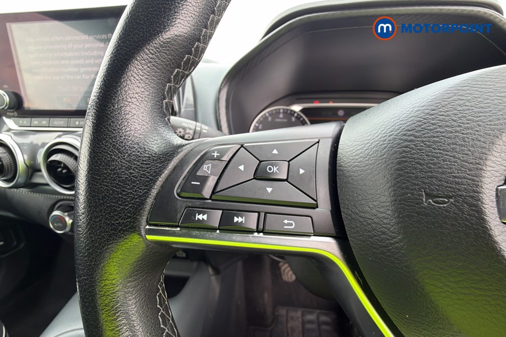 Nissan Juke N-Connecta Manual Petrol SUV - Stock Number (1663013) - 3rd supplementary image