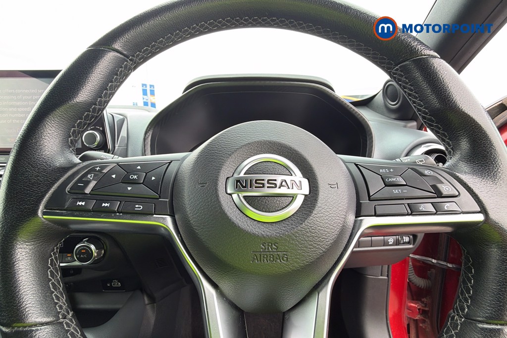 Nissan Juke N-Connecta Manual Petrol SUV - Stock Number (1663013) - 5th supplementary image