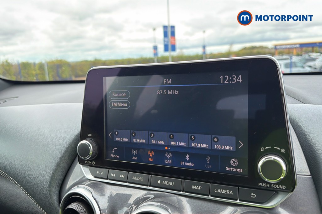 Nissan Juke N-Connecta Manual Petrol SUV - Stock Number (1663013) - 9th supplementary image