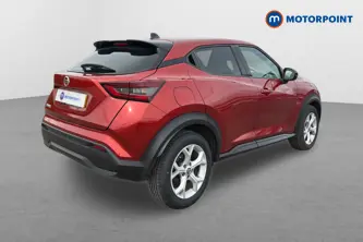 Nissan Juke N-Connecta Manual Petrol SUV - Stock Number (1663013) - Drivers side rear corner