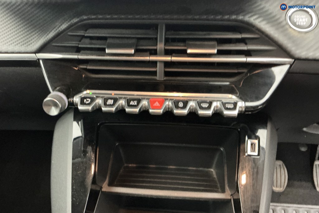 Peugeot 208 Active Premium -Plus Manual Petrol Hatchback - Stock Number (1663075) - 17th supplementary image