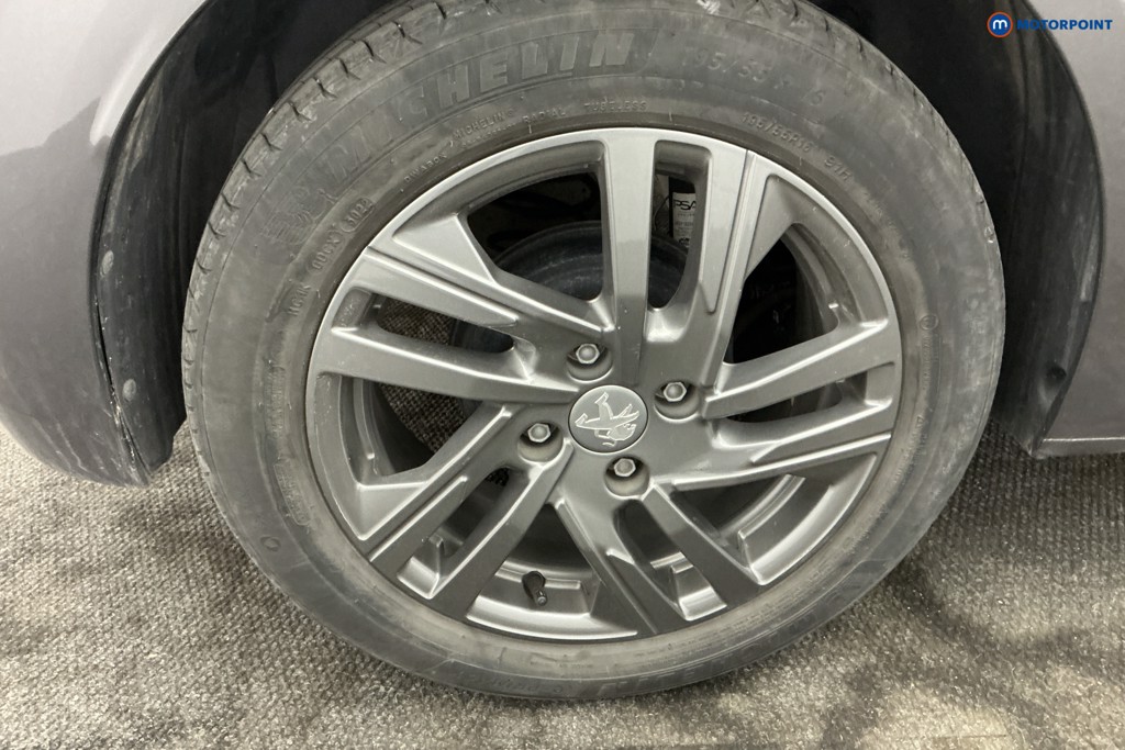 Peugeot 208 Active Premium -Plus Manual Petrol Hatchback - Stock Number (1663075) - 34th supplementary image