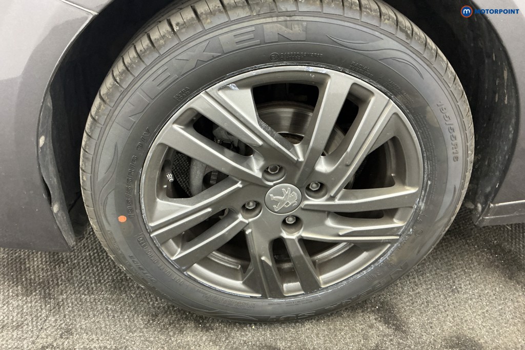 Peugeot 208 Active Premium -Plus Manual Petrol Hatchback - Stock Number (1663075) - 36th supplementary image
