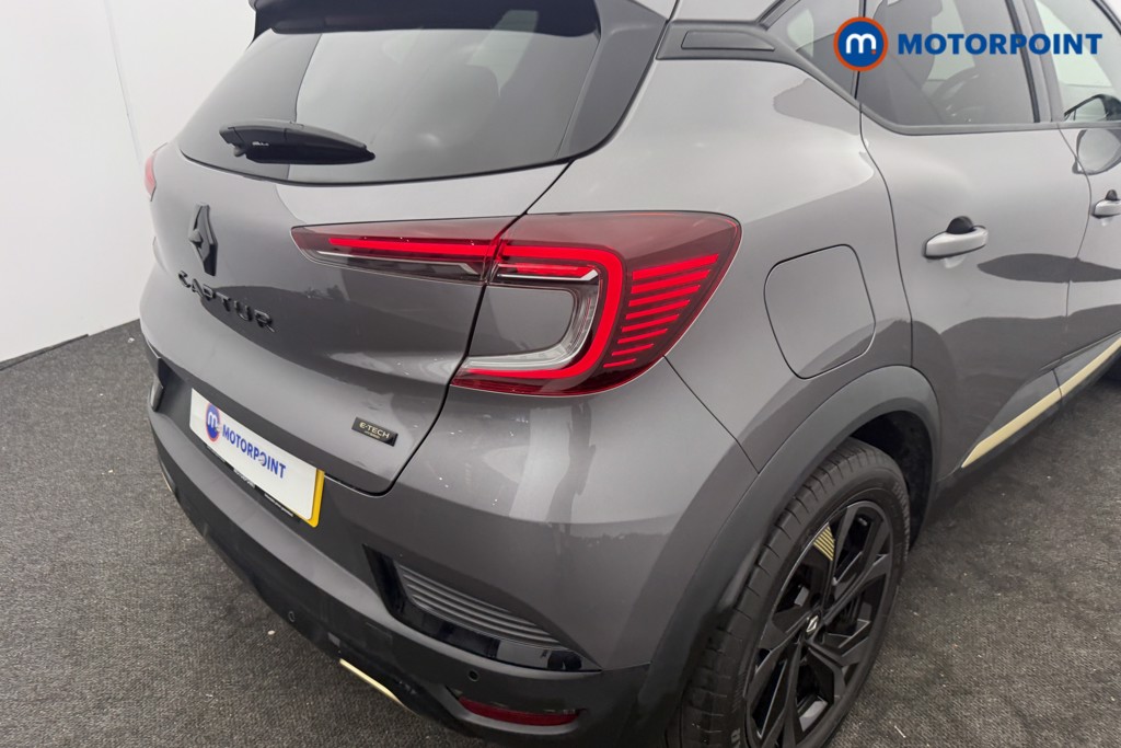 Renault Captur Engineered Automatic Petrol-Electric Hybrid SUV - Stock Number (1663330) - 2nd supplementary image