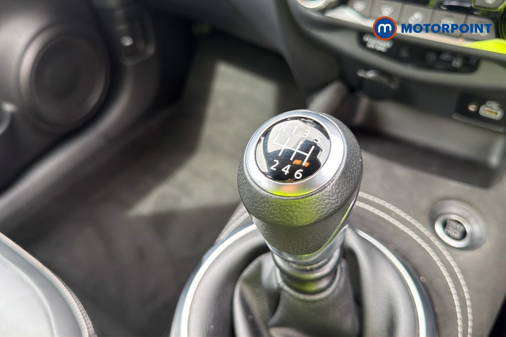 Nissan Juke Tekna-Plus Manual Petrol SUV - Stock Number (1663783) - 15th supplementary image