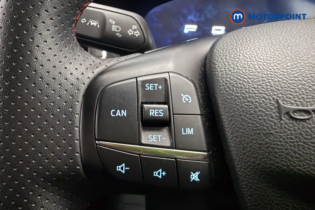 Ford Focus St-Line Vignale Manual Petrol Estate - Stock Number (1665146) - 14th supplementary image