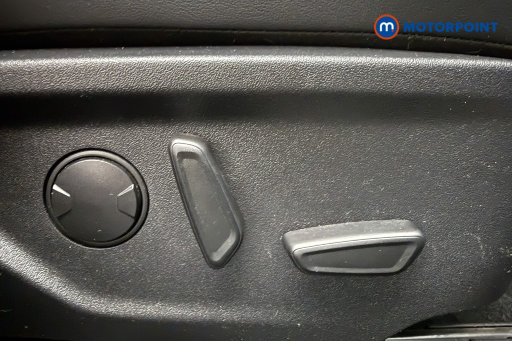 Ford Focus St-Line Vignale Manual Petrol Estate - Stock Number (1665146) - 18th supplementary image