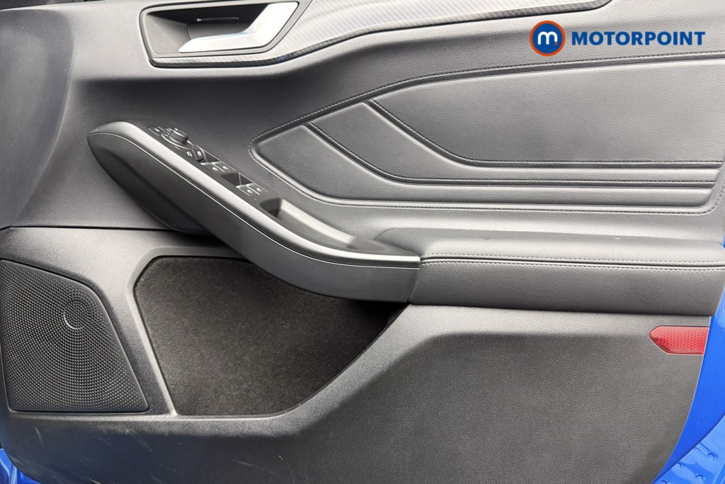 Ford Focus St-Line Vignale Manual Petrol Estate - Stock Number (1665146) - 19th supplementary image