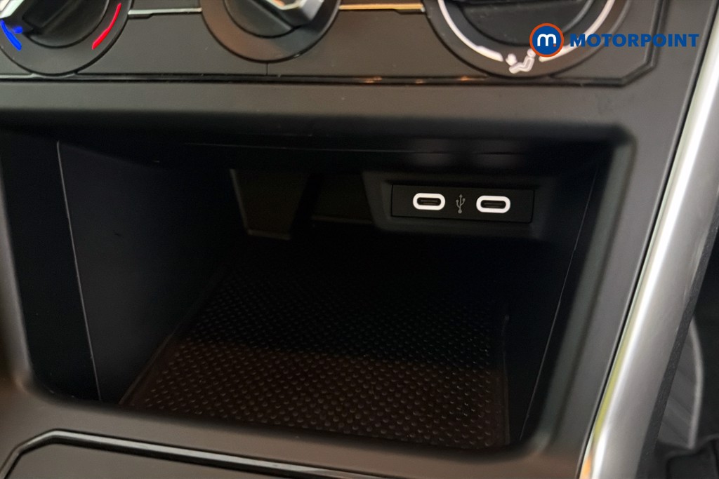 Volkswagen Polo Life Manual Petrol Hatchback - Stock Number (1665148) - 17th supplementary image