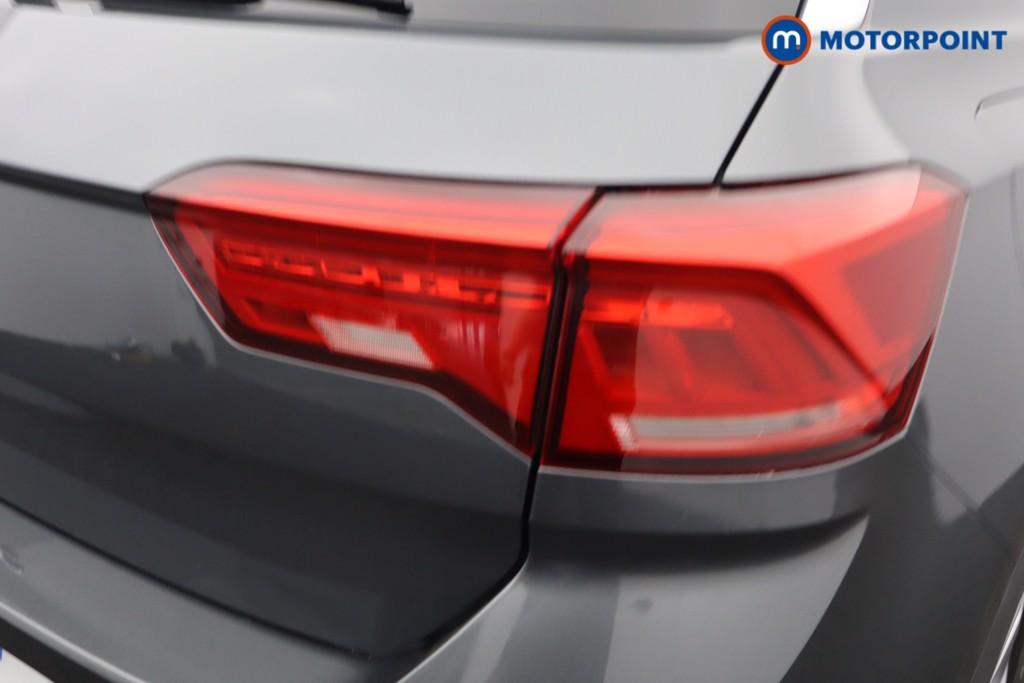 Volkswagen T-Roc Design Manual Petrol SUV - Stock Number (1666185) - 3rd supplementary image