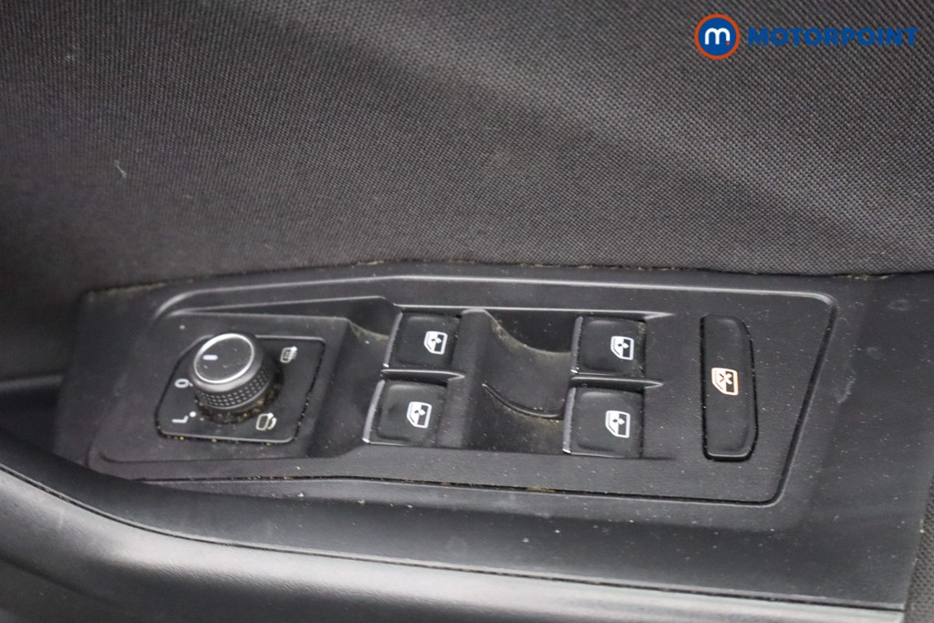 Volkswagen T-Roc Design Manual Petrol SUV - Stock Number (1666185) - 10th supplementary image