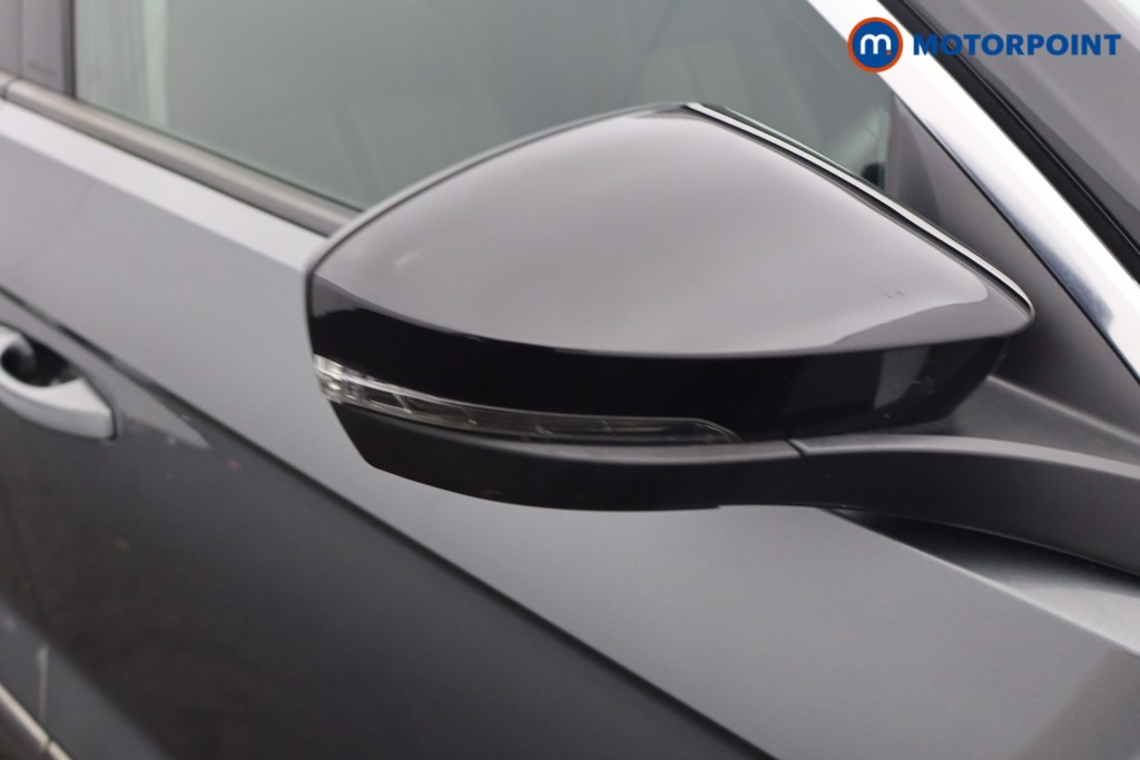 Volkswagen T-Roc Design Manual Petrol SUV - Stock Number (1666185) - 20th supplementary image