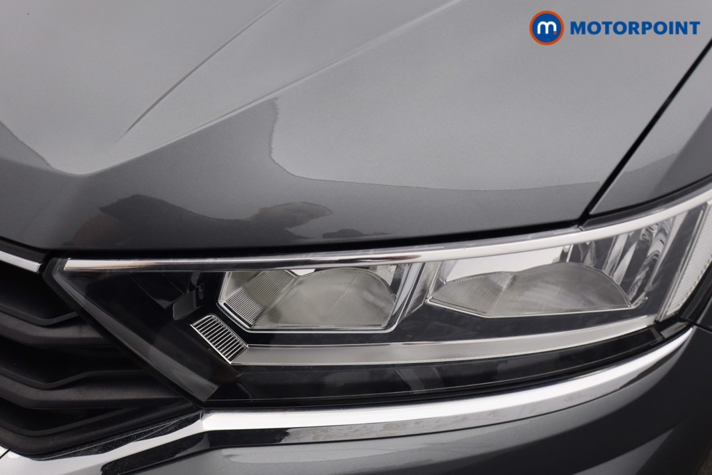 Volkswagen T-Roc Design Manual Petrol SUV - Stock Number (1666185) - 22nd supplementary image