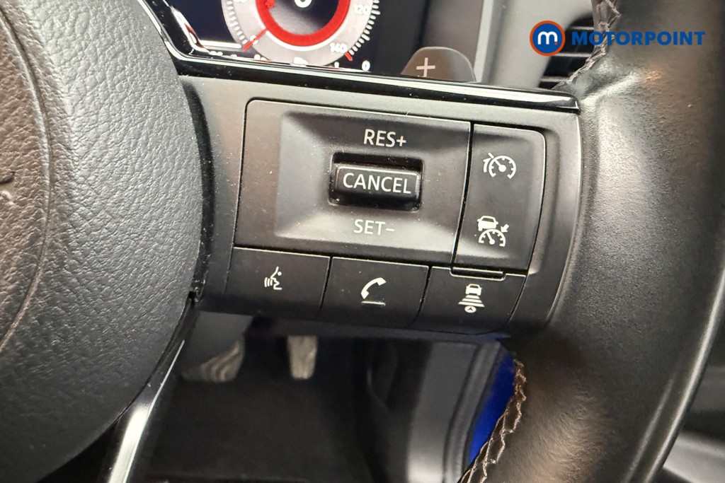 Nissan Qashqai N-Connecta Automatic Petrol SUV - Stock Number (1666318) - 4th supplementary image