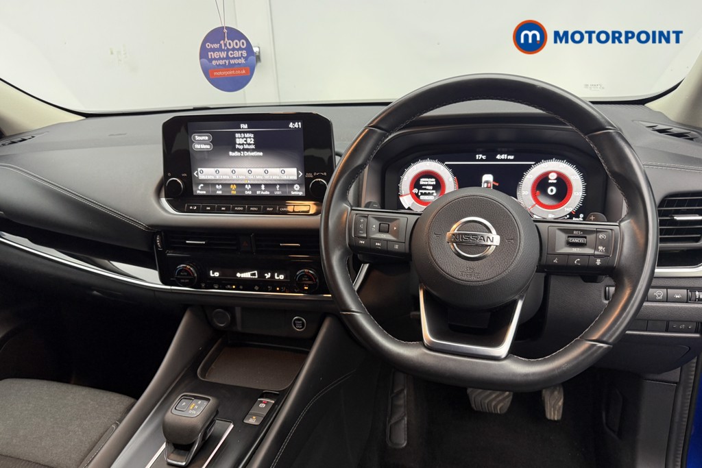 Nissan Qashqai N-Connecta Automatic Petrol SUV - Stock Number (1666318) - 1st supplementary image