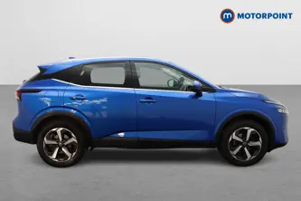 Nissan Qashqai N-Connecta Automatic Petrol SUV - Stock Number (1666318) - Drivers side