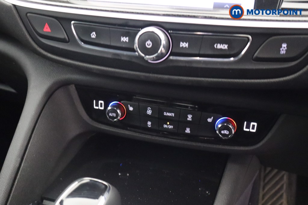 Vauxhall Insignia Sri Vx-Line Automatic Diesel Hatchback - Stock Number (1666445) - 10th supplementary image