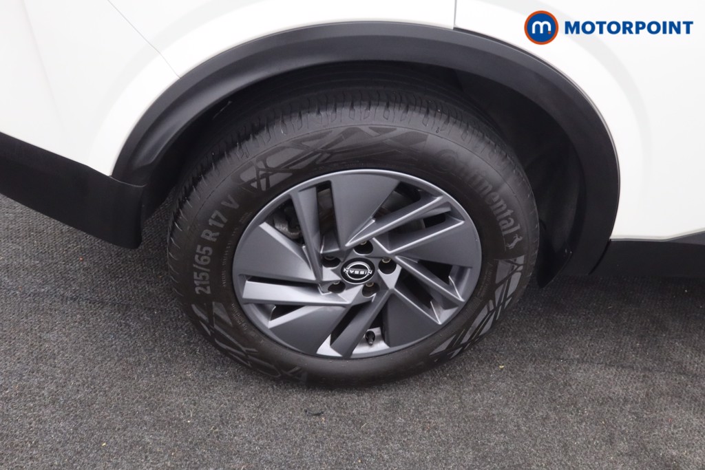 Nissan Qashqai Acenta Premium Manual Petrol SUV - Stock Number (1666478) - 26th supplementary image