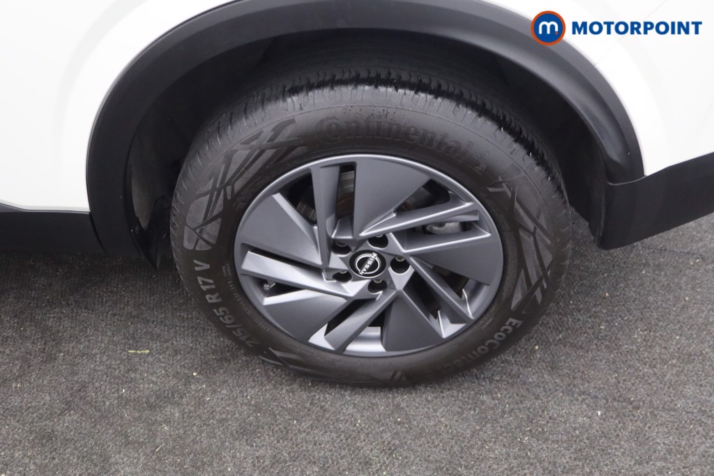 Nissan Qashqai Acenta Premium Manual Petrol SUV - Stock Number (1666478) - 29th supplementary image