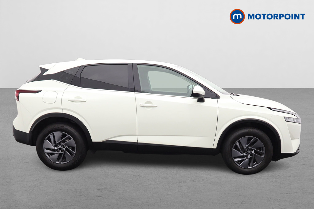 Nissan Qashqai Acenta Premium Manual Petrol SUV - Stock Number (1666478) - Drivers side