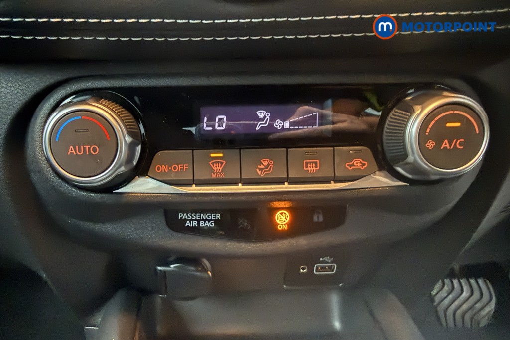 Nissan Juke N-Connecta Automatic Petrol-Electric Hybrid SUV - Stock Number (1666951) - 10th supplementary image