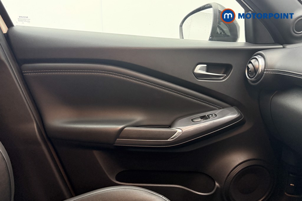 Nissan Juke N-Connecta Automatic Petrol-Electric Hybrid SUV - Stock Number (1666951) - 12th supplementary image