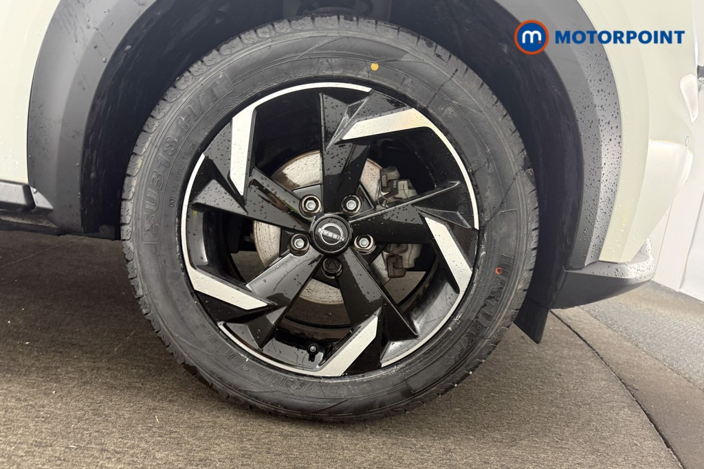 Nissan Juke N-Connecta Automatic Petrol-Electric Hybrid SUV - Stock Number (1666951) - 19th supplementary image