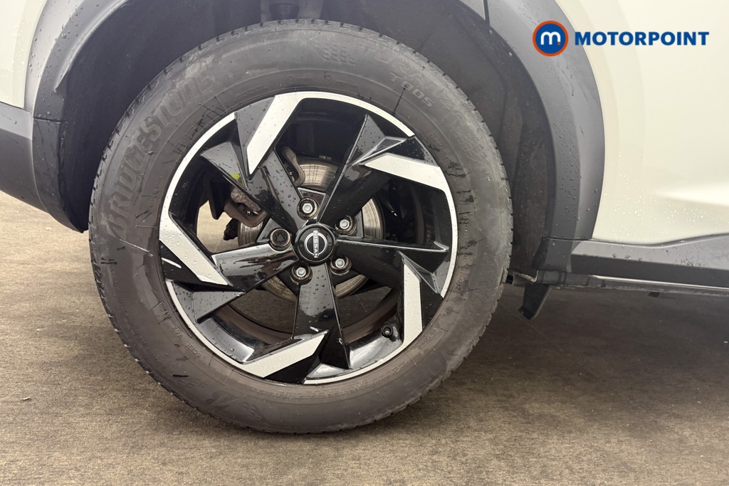 Nissan Juke N-Connecta Automatic Petrol-Electric Hybrid SUV - Stock Number (1666951) - 20th supplementary image