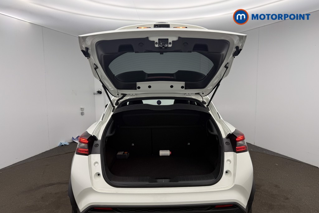 Nissan Juke N-Connecta Automatic Petrol-Electric Hybrid SUV - Stock Number (1666951) - 23rd supplementary image